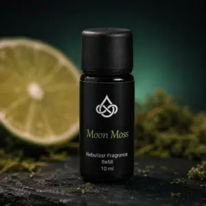 Drip of Infinity Moon Moss Nebulizer Nachfüllflasche Nahaufnahme mit Limette und Moos, frisch-grüner Raumduft Wien